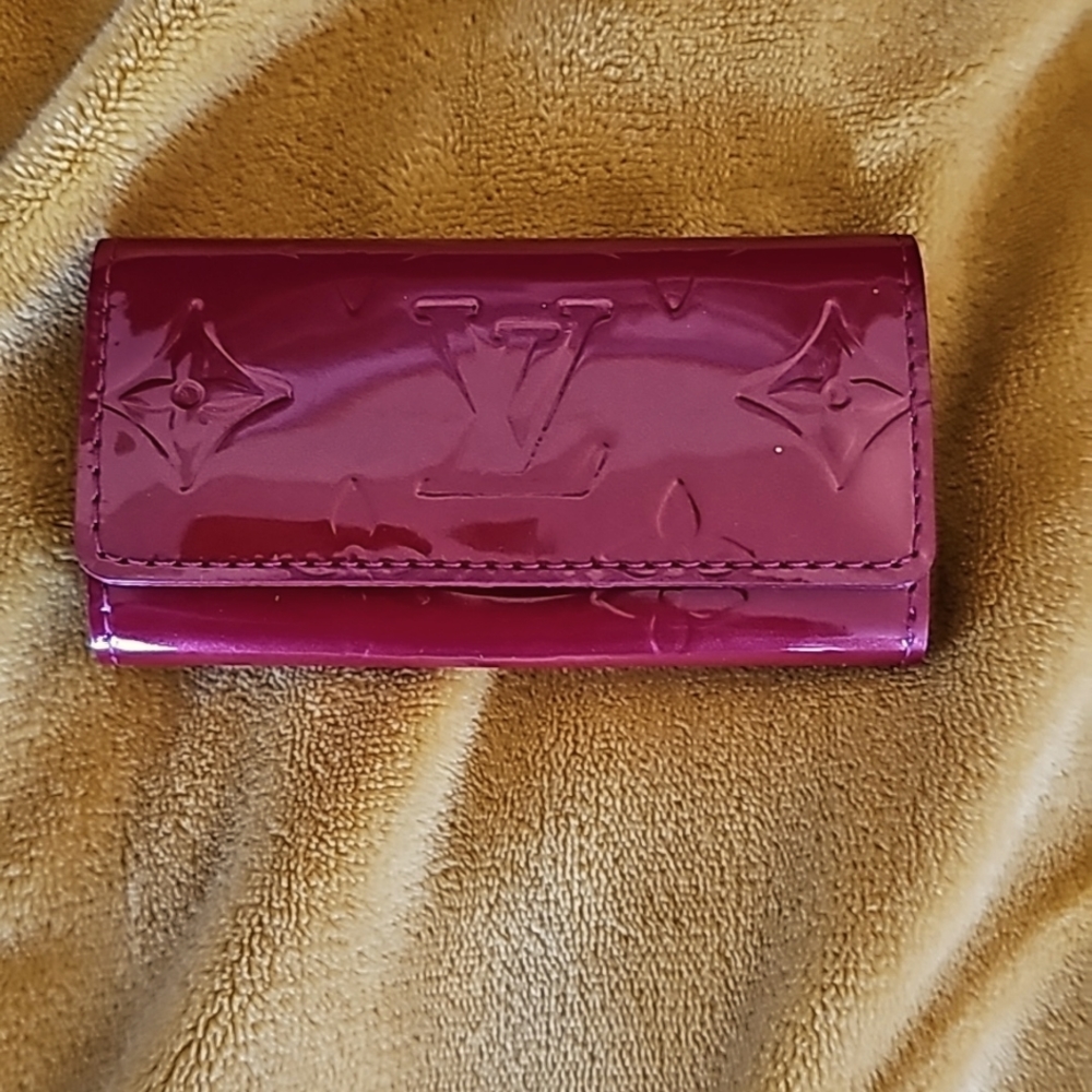 ✨Louis Vuitton Monogram Vernis Leather Multicles 4 Ring Key Case M60634